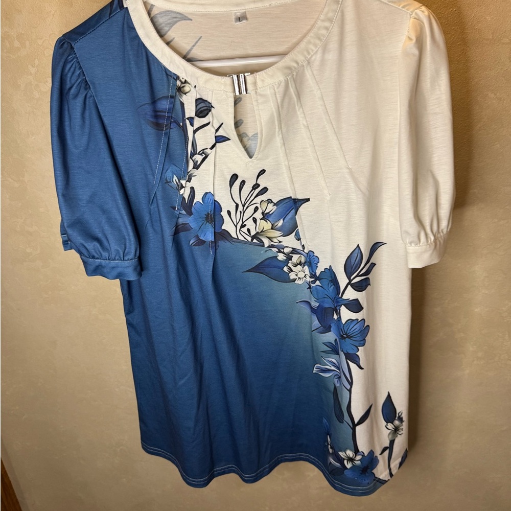 Blue & Cream Floral Short Sleeve Women's Top